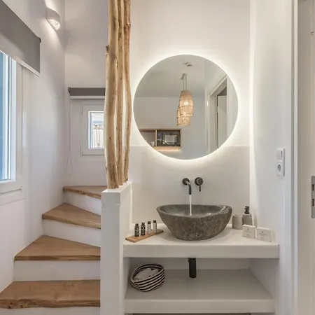 Elements Of Milos 3* Mytakas