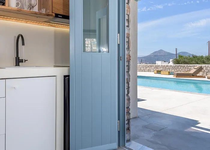 Aparthotel Elements Of Milos 3*