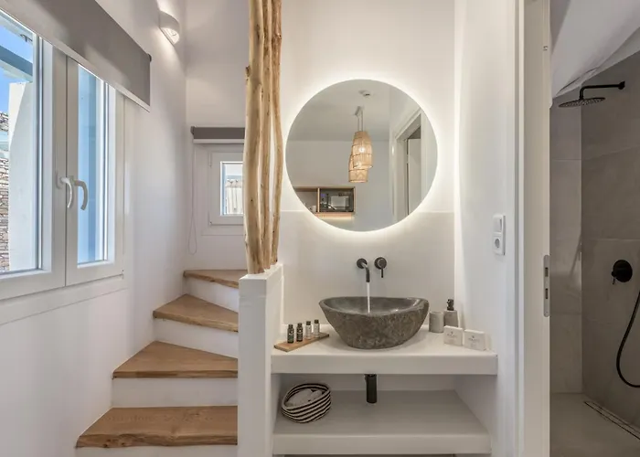 Elements Of Milos 3* Mytakas